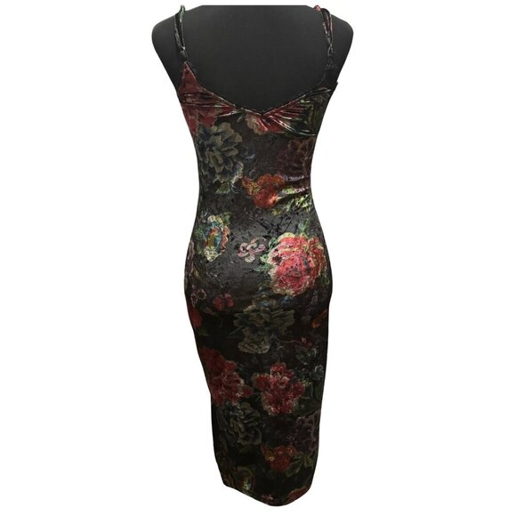 Octavia Velvet Midi Dress - Picture 4 of 5